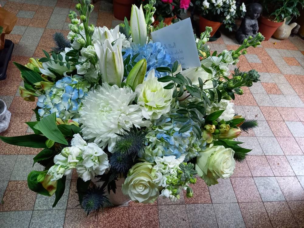 Bouquet de fleurs près de Logron
