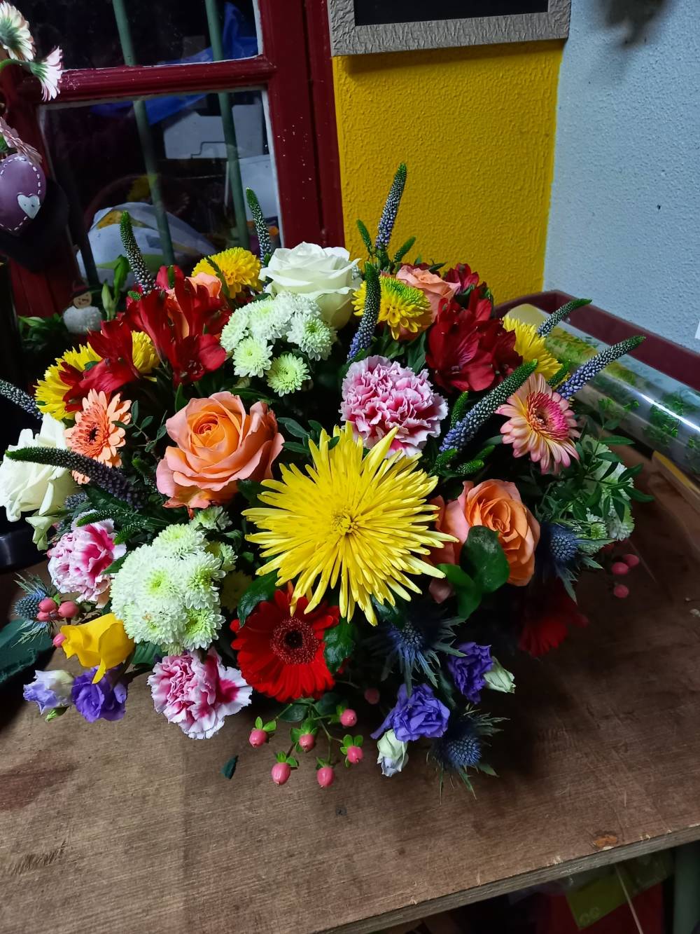 Composition florale pour deuil près d'Arrou
